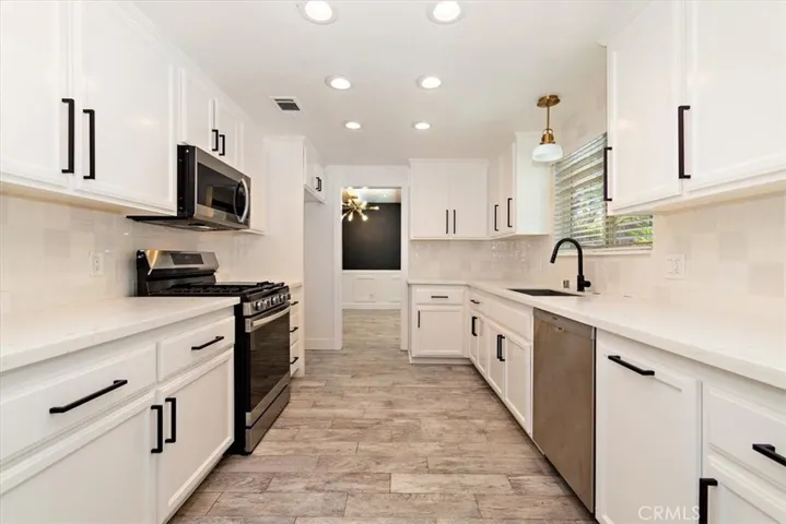 6053 Enfield Place, Riverside, California 92506