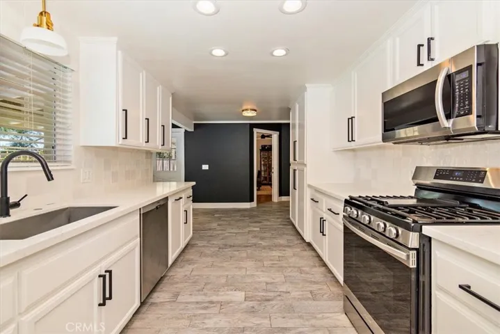 6053 Enfield Place, Riverside, California 92506