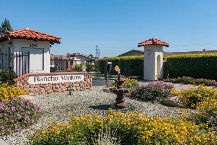 57-web-or-mls-Gated Entry