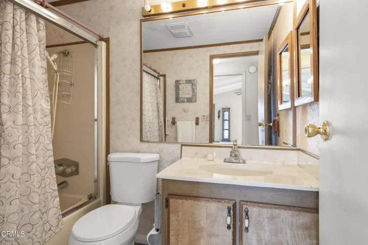 25-web-or-mls-UpmarketMedia-1220JOhn83-1