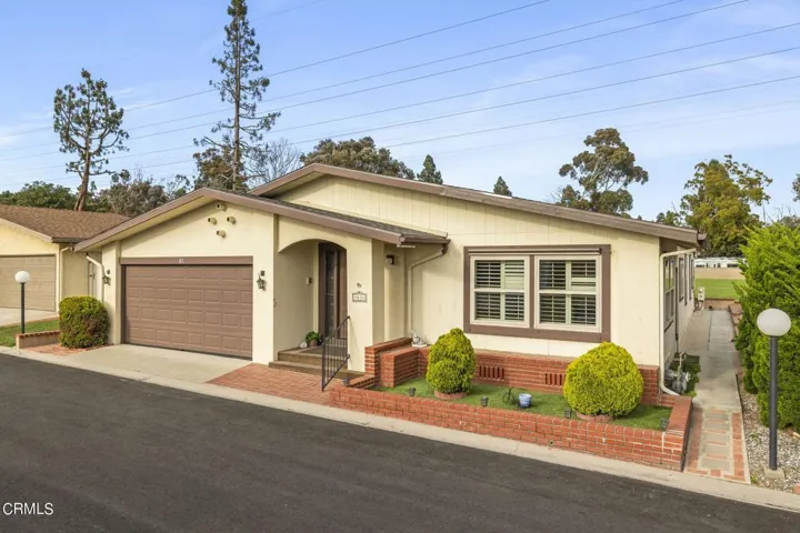 2-web-or-mls-UpmarketMedia-1220JOhn83-14