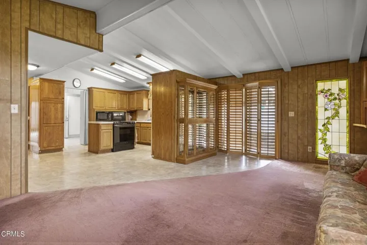 16-web-or-mls-UpmarketMedia-1220JOhn83-7