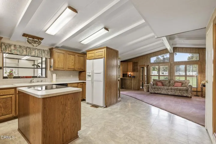 12-web-or-mls-UpmarketMedia-1220JOhn83-9