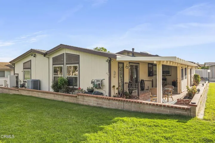 42-web-or-mls-UpmarketMedia-1220JOhn83-1