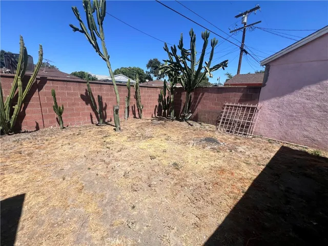 10105 Hildreth Avenue, South Gate, California 90280