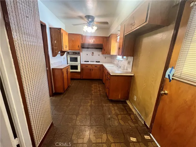 10105 Hildreth Avenue, South Gate, California 90280