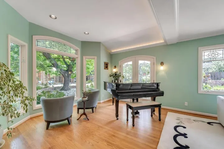 19582 Northampton Drive, Saratoga, California 95070