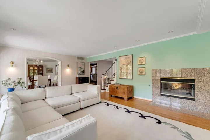 19582 Northampton Drive, Saratoga, California 95070