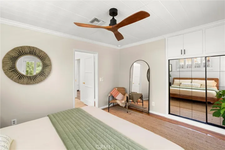 22277 Avenue San Luis, Woodland Hills, California 91364