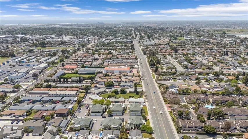617 Victoria Street, Costa Mesa, California 92627