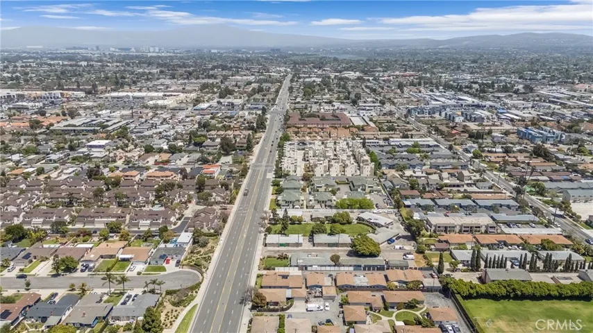 617 Victoria Street, Costa Mesa, California 92627