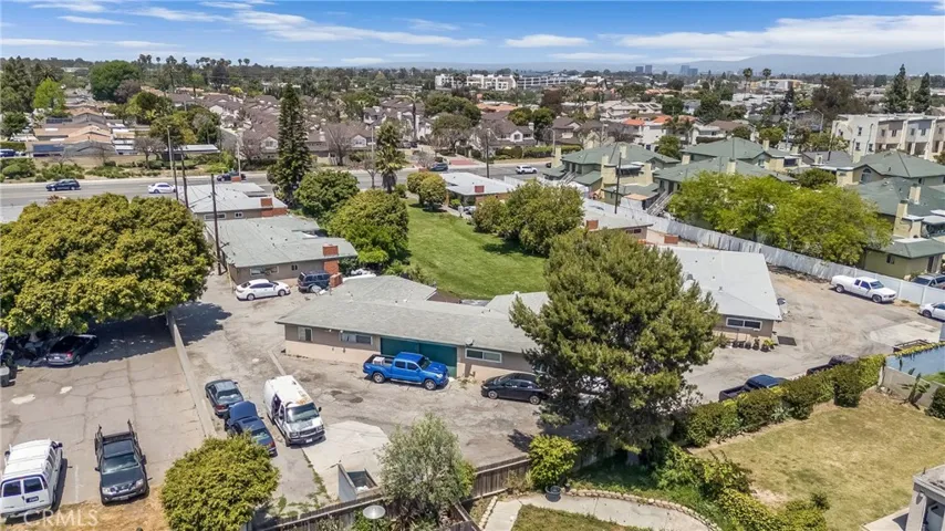 617 Victoria Street, Costa Mesa, California 92627