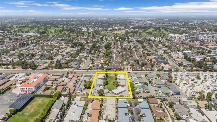 617 Victoria Street, Costa Mesa, California 92627