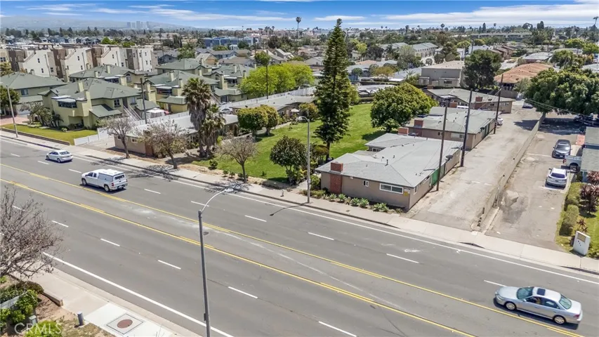 617 Victoria Street, Costa Mesa, California 92627