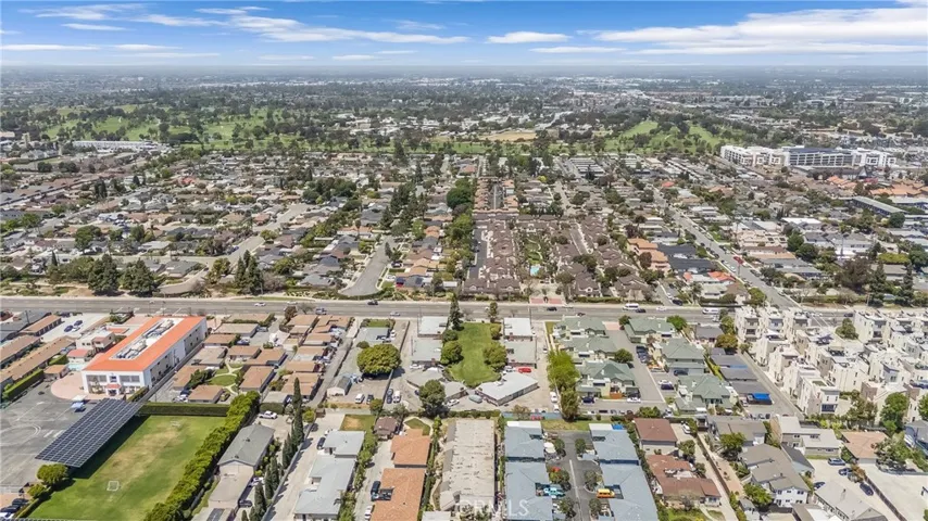 617 Victoria Street, Costa Mesa, California 92627