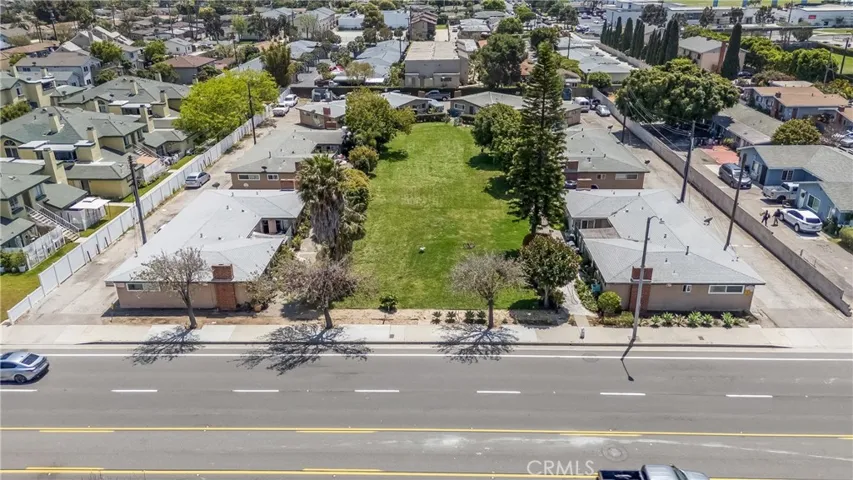 617 Victoria Street, Costa Mesa, California 92627