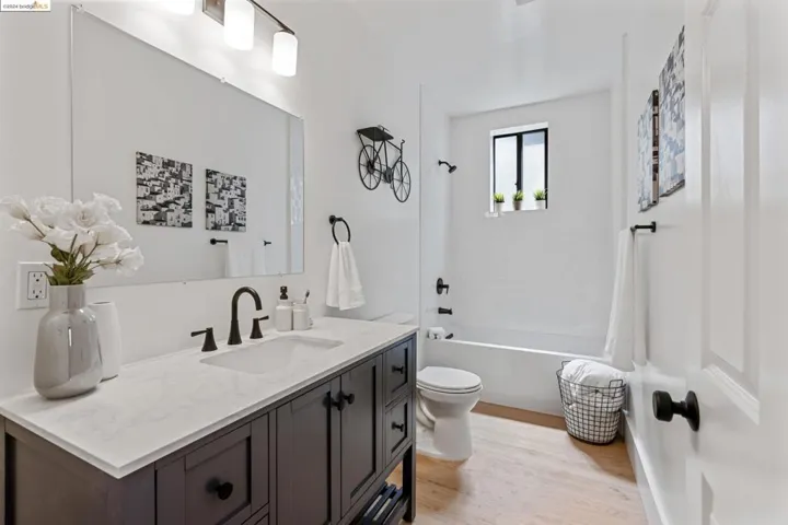 469 Jean C, Oakland, California 94610