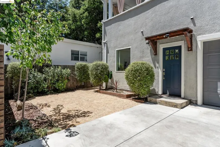 469 Jean C, Oakland, California 94610