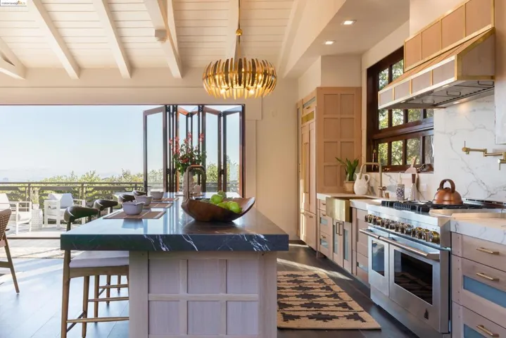 291 The Uplands, Berkeley, California 94705