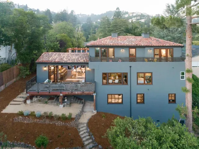 291 The Uplands, Berkeley, California 94705