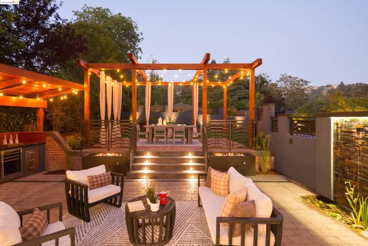 291 The Uplands, Berkeley, California 94705