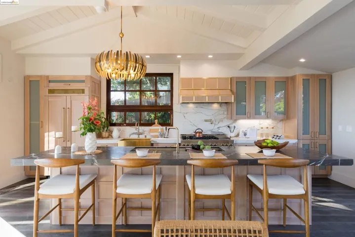 291 The Uplands, Berkeley, California 94705