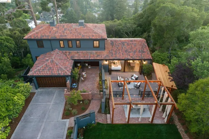 291 The Uplands, Berkeley, California 94705