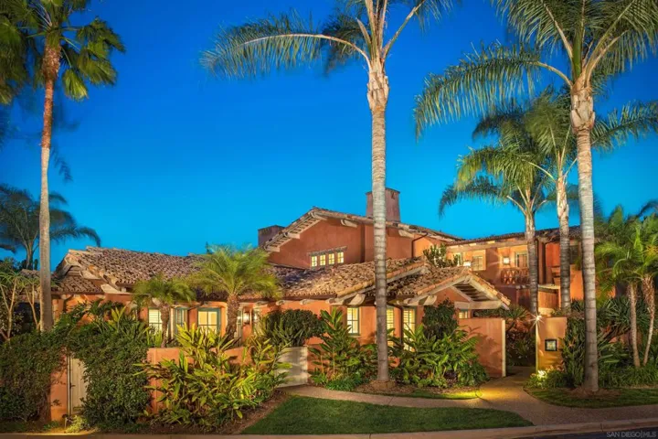 6113 Calle Valencia 3c-6, Rancho Santa Fe, California 92067