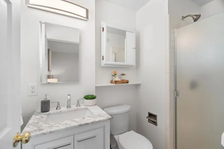 Primary ensuite bathroom