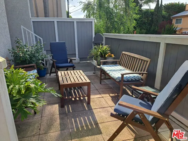 1916 Matthews Avenue B, Redondo Beach, California 90278