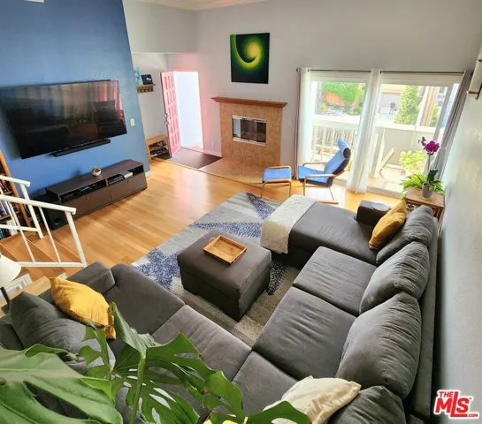 1916 Matthews Avenue B, Redondo Beach, California 90278
