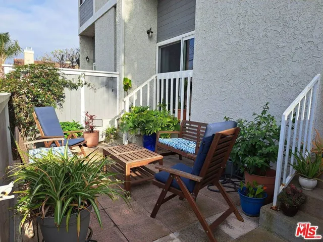 1916 Matthews Avenue B, Redondo Beach, California 90278