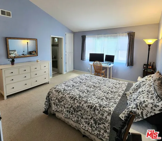 1916 Matthews Avenue B, Redondo Beach, California 90278