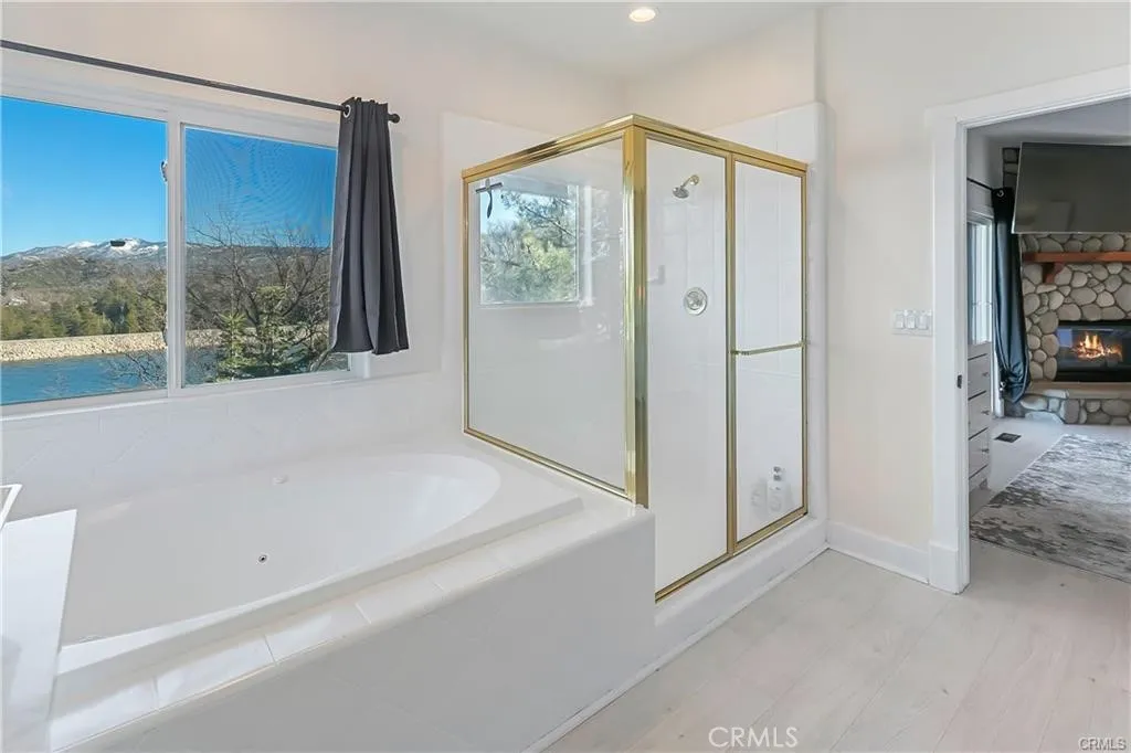 537 Canyon View Road, Lake Arrowhead, California 92321 home-pic-22