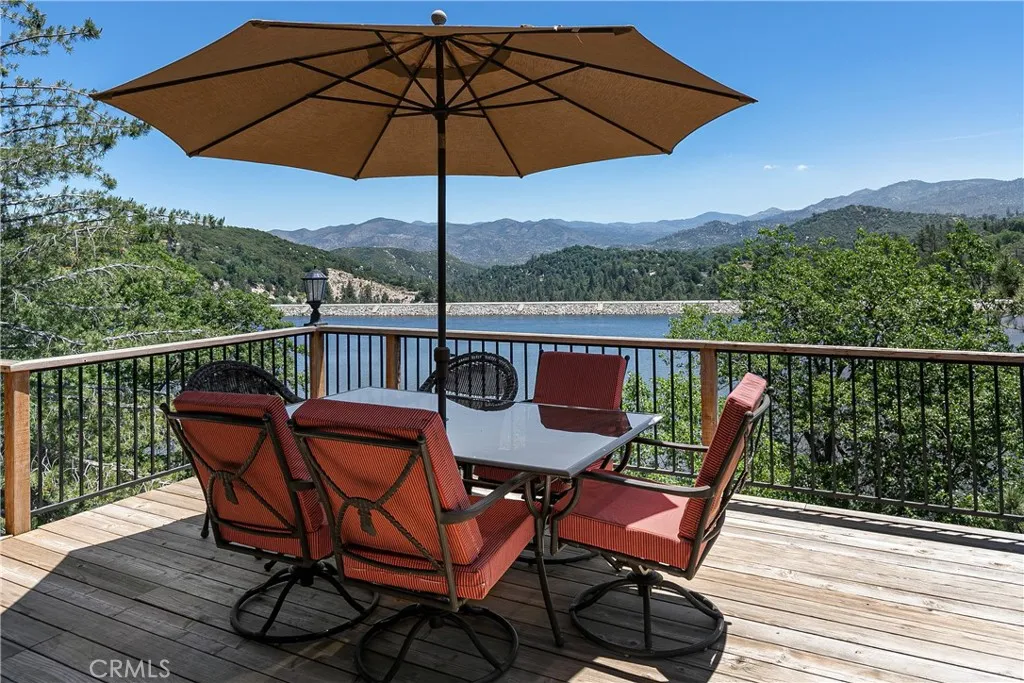 537 Canyon View Road, Lake Arrowhead, California 92321 home-pic-11