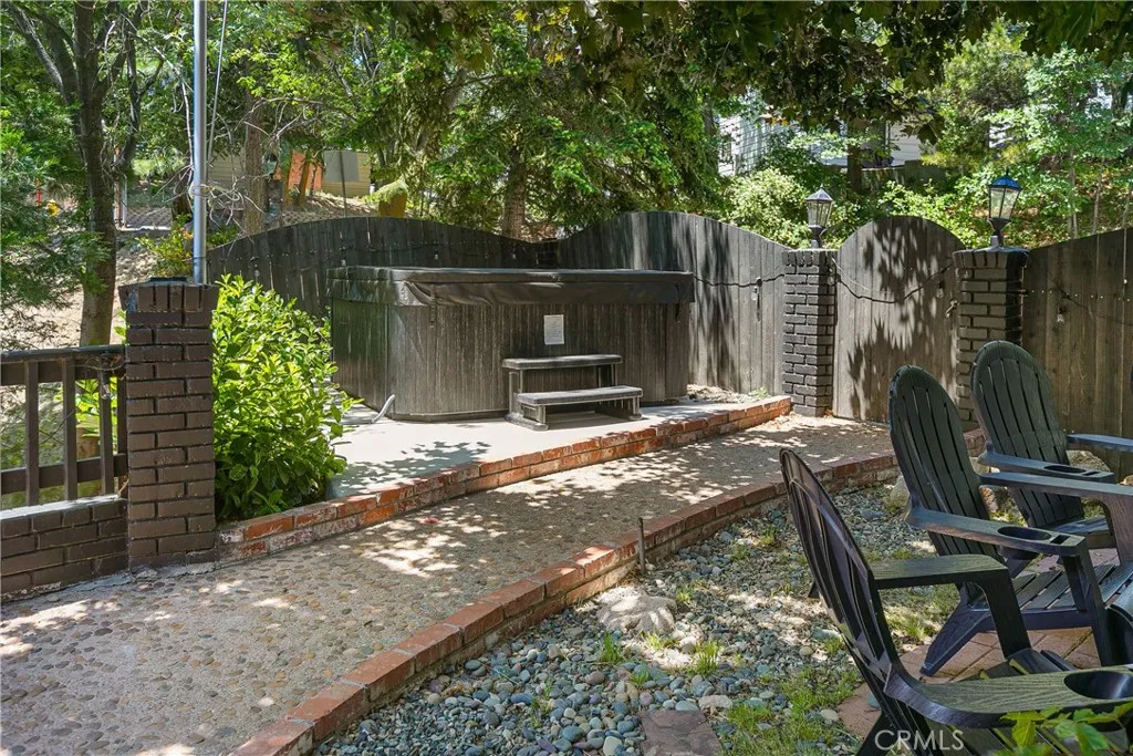 537 Canyon View Road, Lake Arrowhead, California 92321 home-pic-15