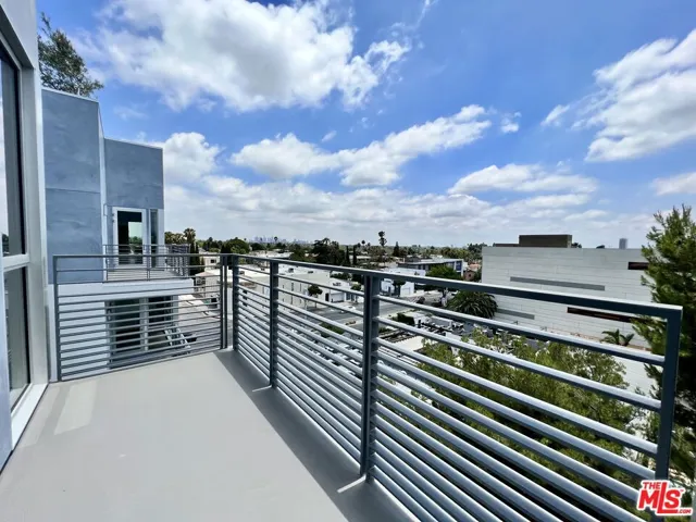 1001 N Fairfax Avenue Ph3, West Hollywood, California 90046
