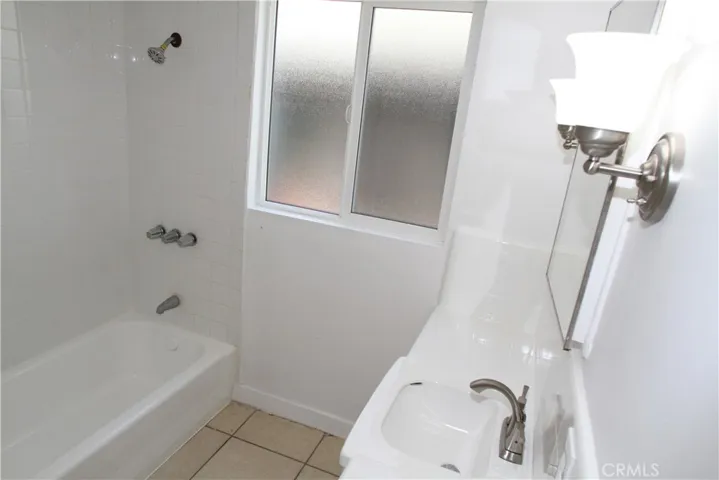 1250 E 4th Street 3, Long Beach, California 90802
