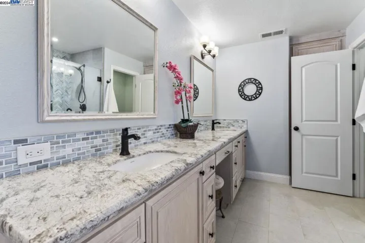 4910 Alhambra Ave, Martinez, California 94553