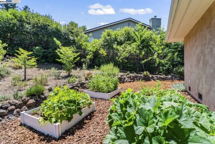 4910 Alhambra Ave, Martinez, California 94553