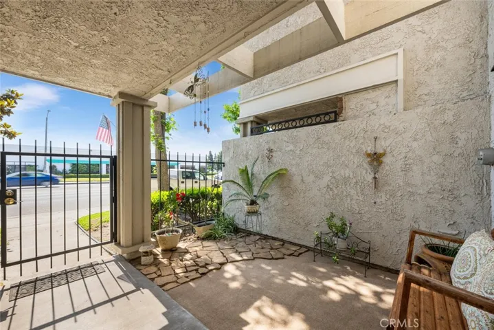 11255 Knott Avenue, Cypress, California 90630
