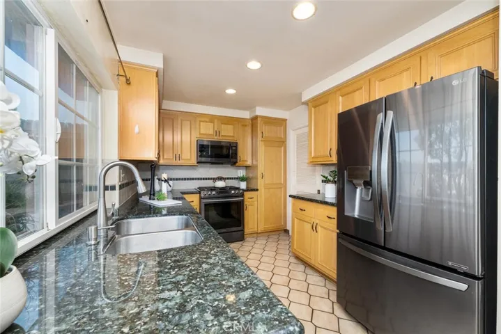 11255 Knott Avenue, Cypress, California 90630