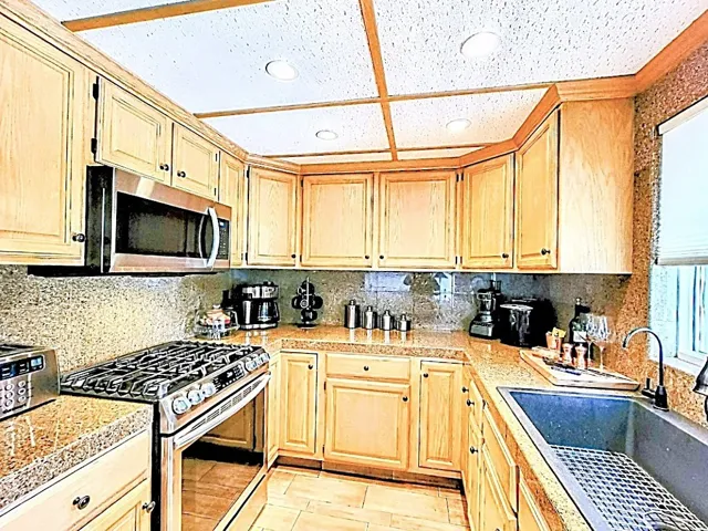 11556 James Street, Cerritos, California 90703