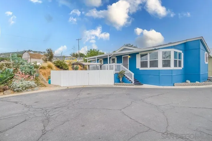 13217 Aurora Dr. 75, El Cajon, California 92021