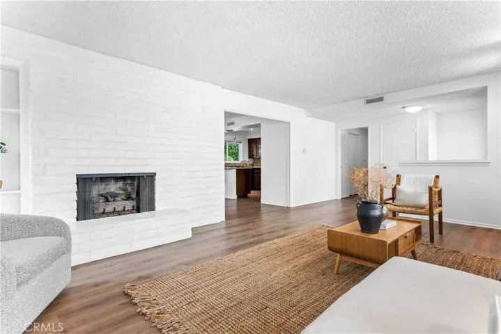2967 Mindanao Drive, Costa Mesa, California 92626