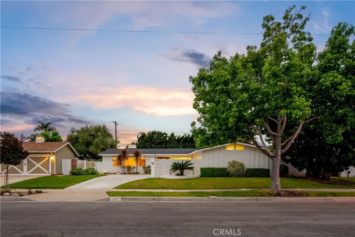 2967 Mindanao Drive, Costa Mesa, California 92626