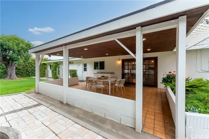 2967 Mindanao Drive, Costa Mesa, California 92626