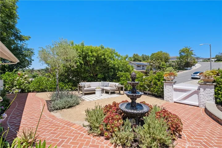 30361 Via Chico Place, Laguna Niguel, California 92677