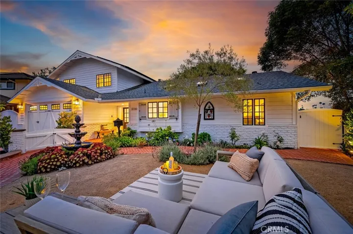 Modern Coastal Farmhouse Luxury home living with a VIEW!