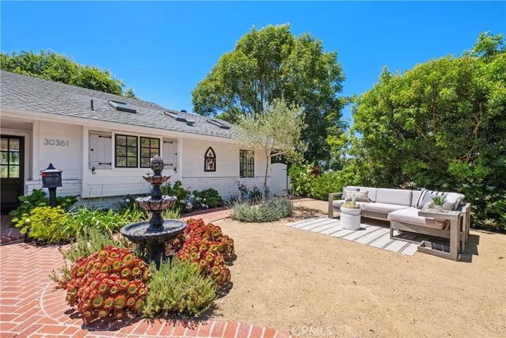 30361 Via Chico Place, Laguna Niguel, California 92677